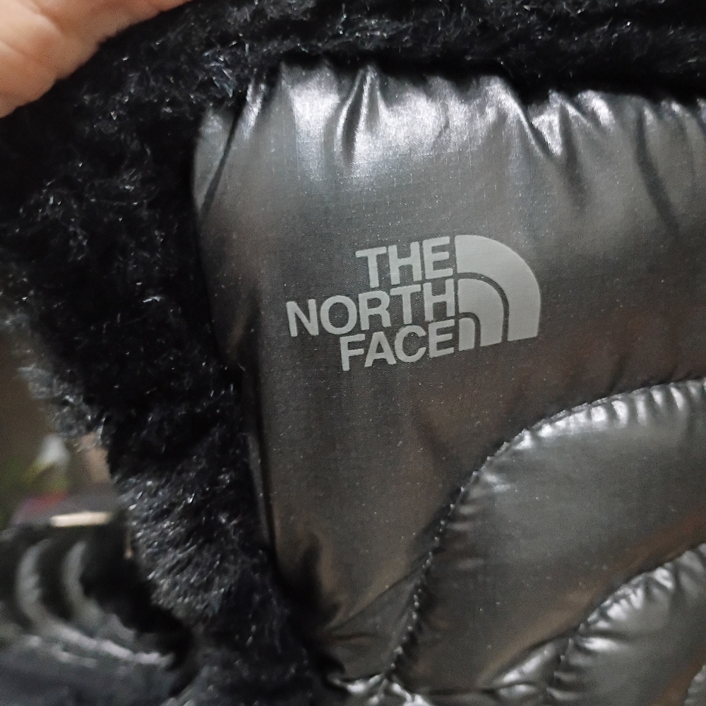 The North Face Women's Black Quilted Down Goose Winter Boots.New Confition - Picture 4 of 11